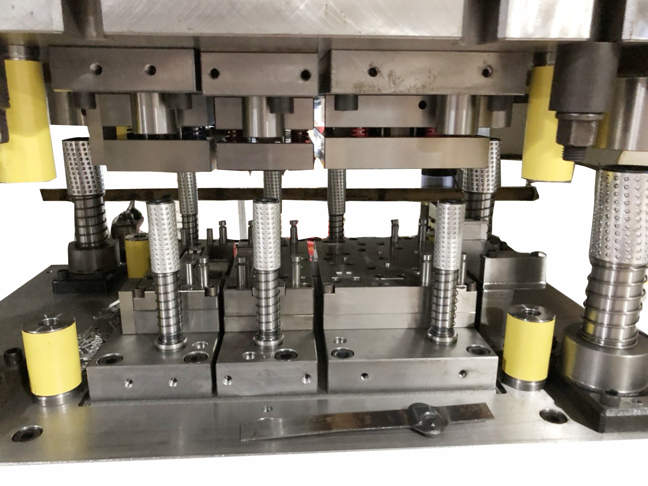 Hanoi Industry Trading Investment Joint Stock Company | Fact-Link Viet Nam